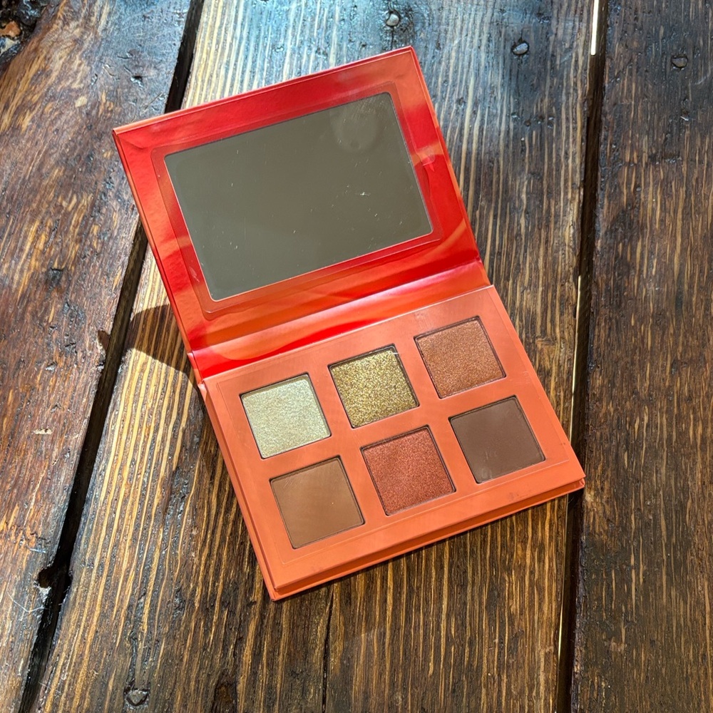 NIP Mary Kay Limited Edition Inner Fire Eyeshadow Palette